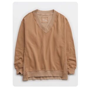 aerie V-Neck Raw Hem Pullover Sweatshirt in Camel